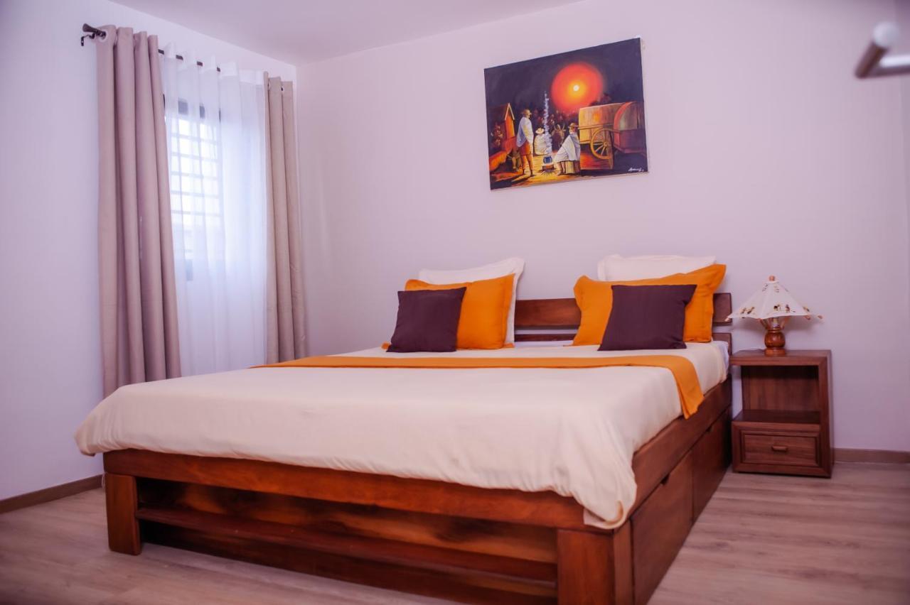 Ampifitia Guest House Antananarivo Ngoại thất bức ảnh